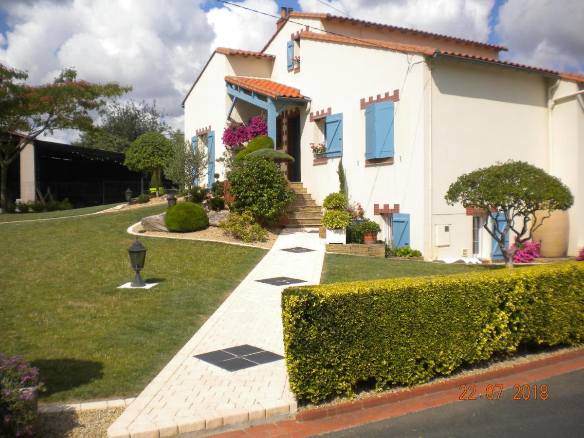 Chambres D'Hotes Au Coeur Du Vignoble Saint-Christophe-la-Couperie Ngoại thất bức ảnh
